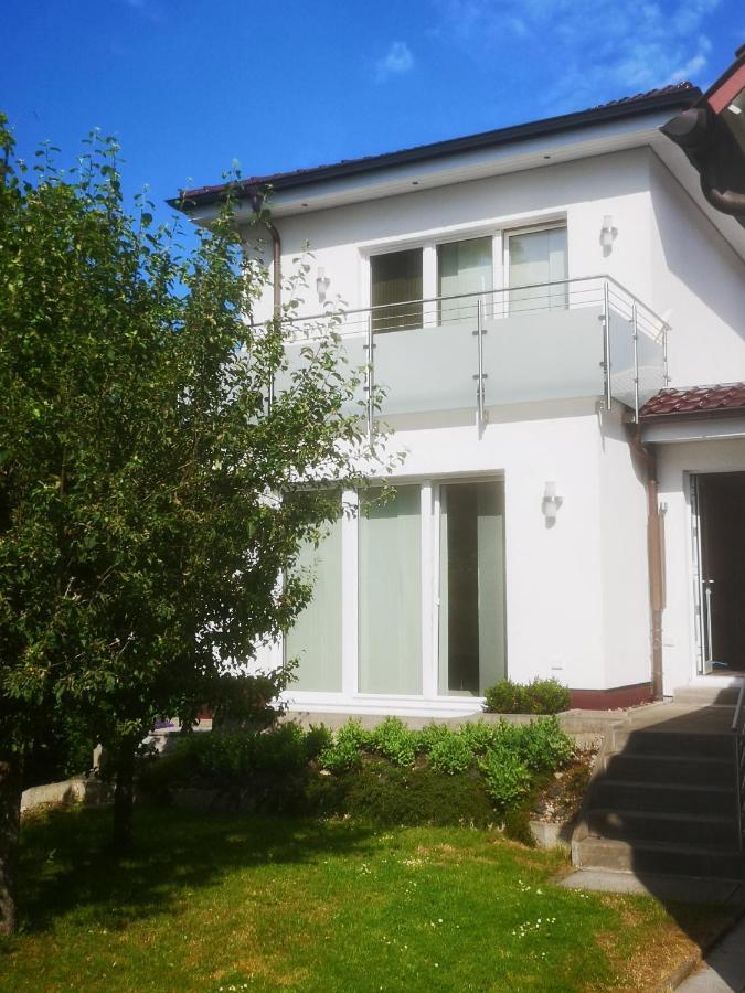 Townhouse Modern/ruhig/kostenlose Parkmöglichkeiten *
